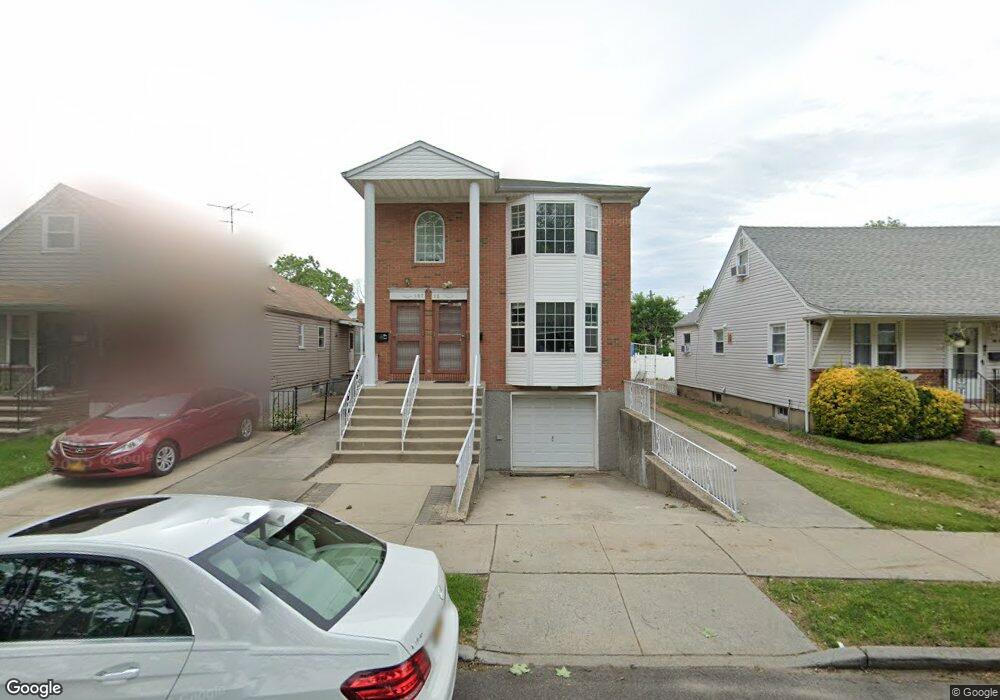 15715 17th Rd, Whitestone, NY 11357 - photo 1