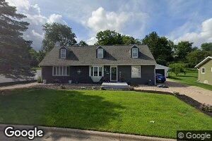 412 N 4th St, La Crescent, MN 55947