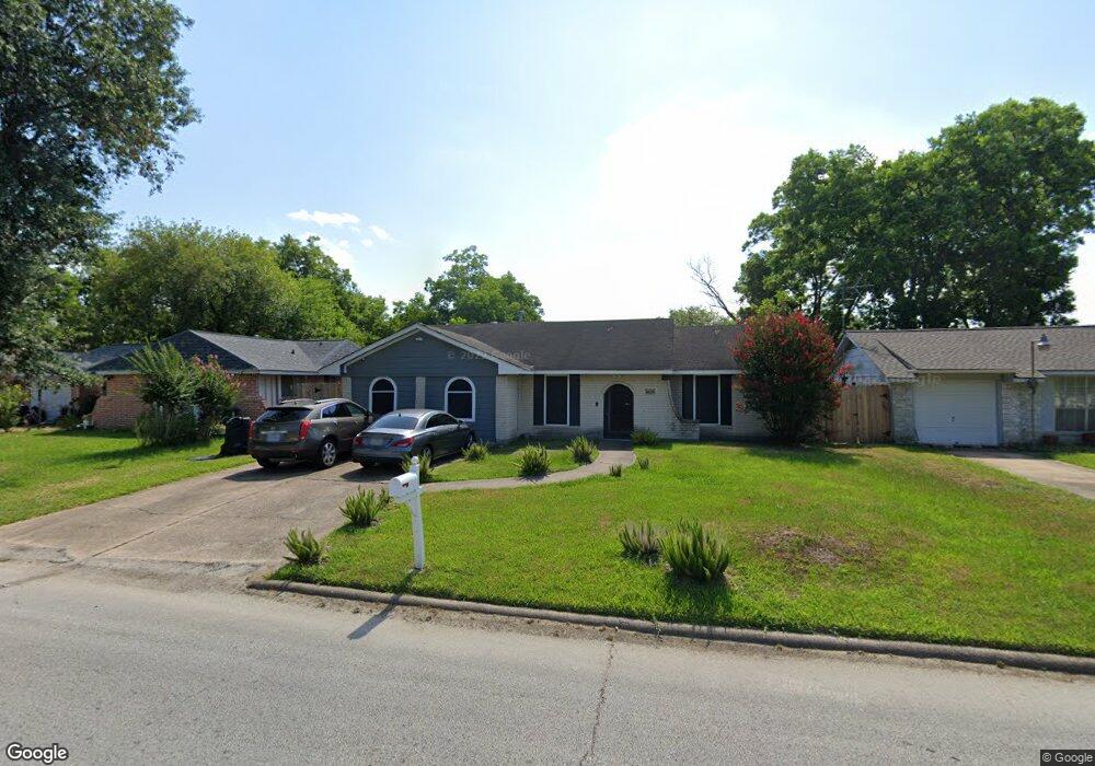 8630 Cottage Gate Ln, Houston, TX 77088 - photo 1