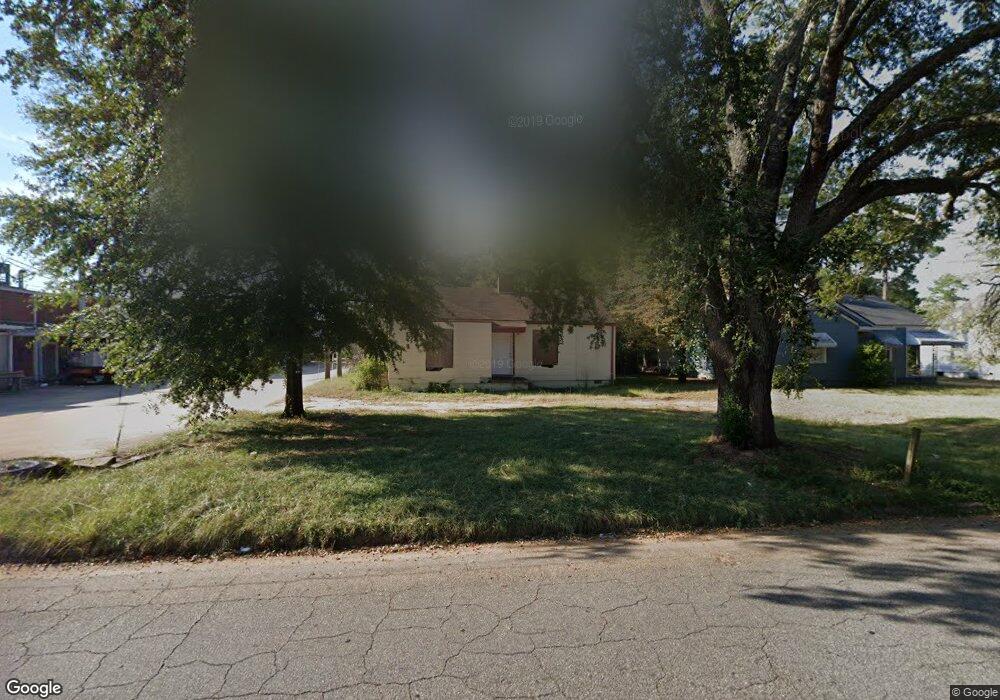 1114 W Highland Ave, Albany, GA 31707 - photo 1