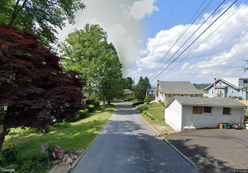 2554 S Ivy St, Allentown, PA 18103 - photo 1