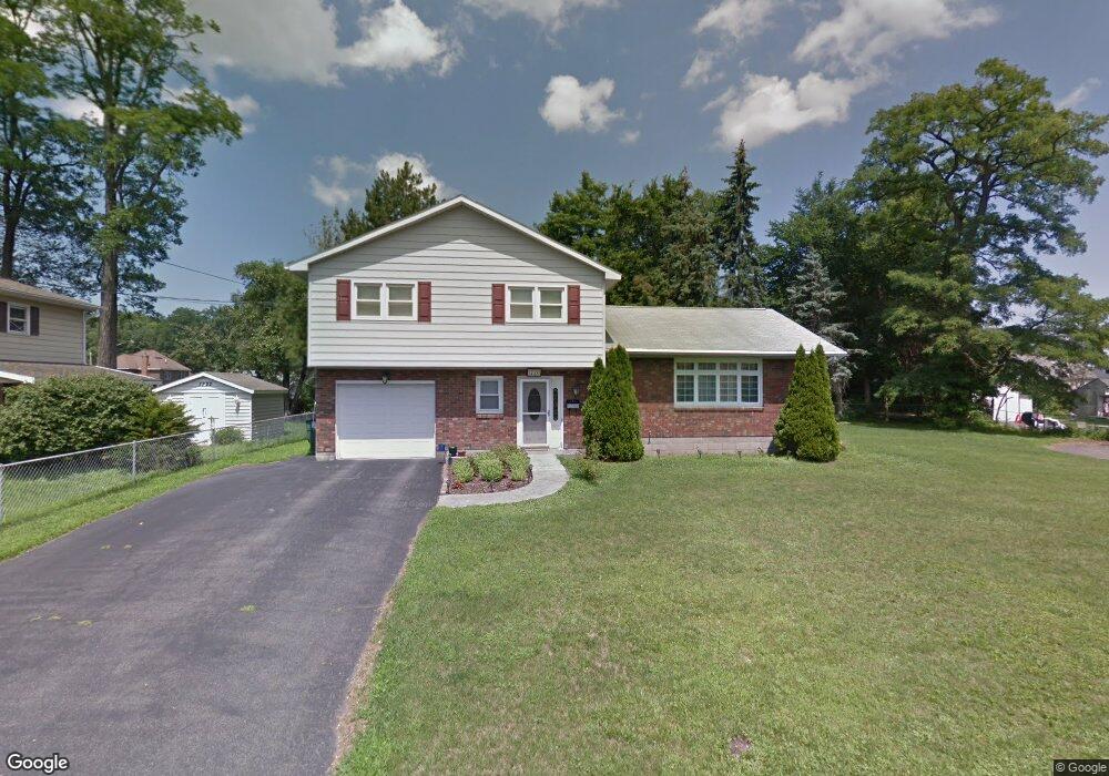 1720 Dorsett St, Schenectady, NY 12303 - photo 1