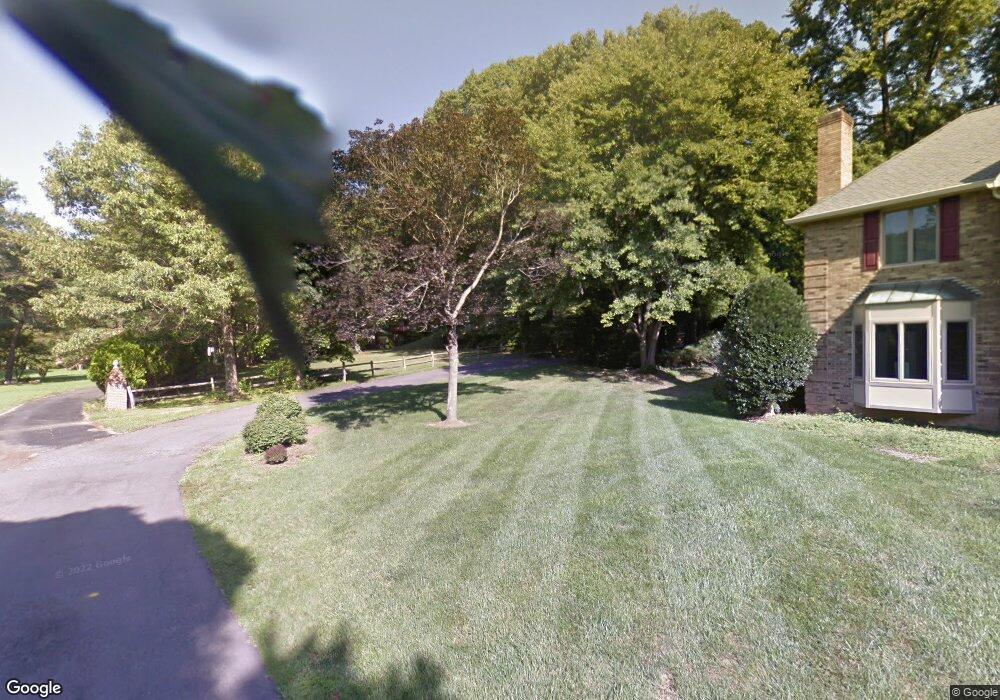 4504 Olley Ln, Fairfax, VA 22032 - photo 1