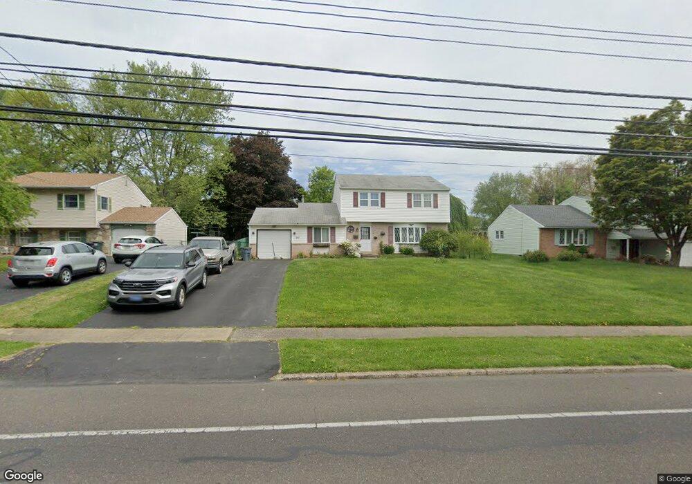 387 Maple Ave, Southampton, PA 18966 - photo 1