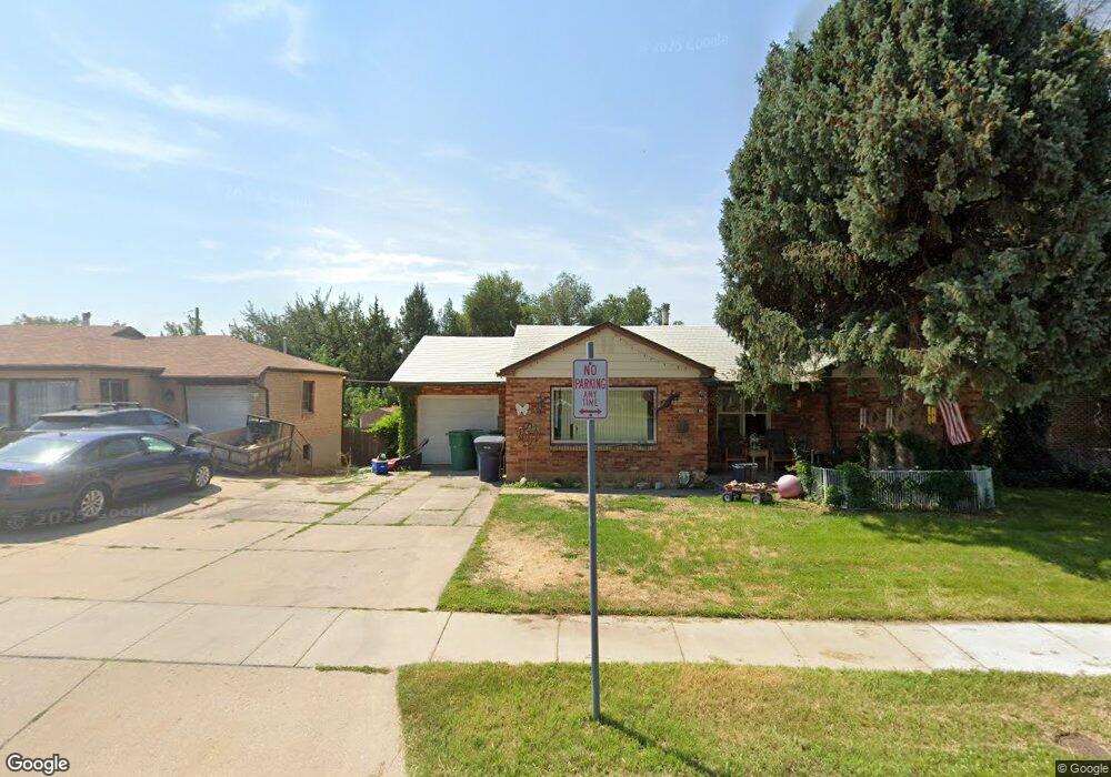 320 W Gordon Ave, Layton, UT 84041 - photo 1