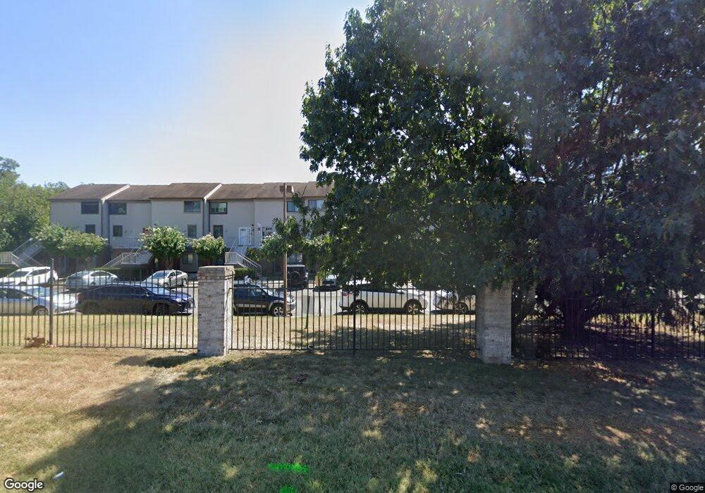 3149 Hawthorne Dr NE unit 3149, Washington, DC 20017 - photo 1