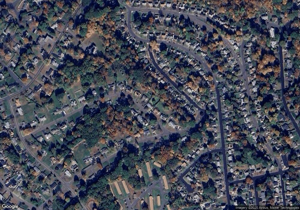 33 Hilltop Rd, Naugatuck, CT 06770 - photo 1