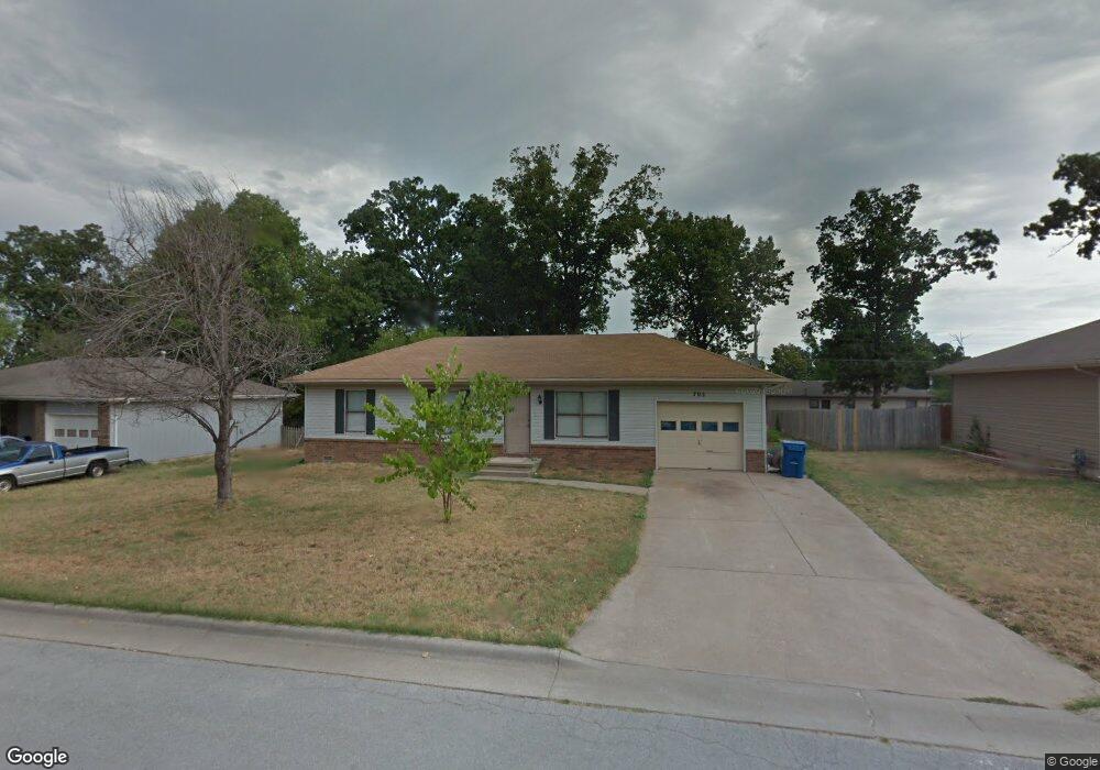 705 E Barracuda Dr, Nixa, MO 65714 - photo 1