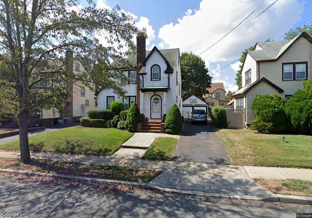 222 Lindberg St, West Hempstead, NY 11552 - photo 1