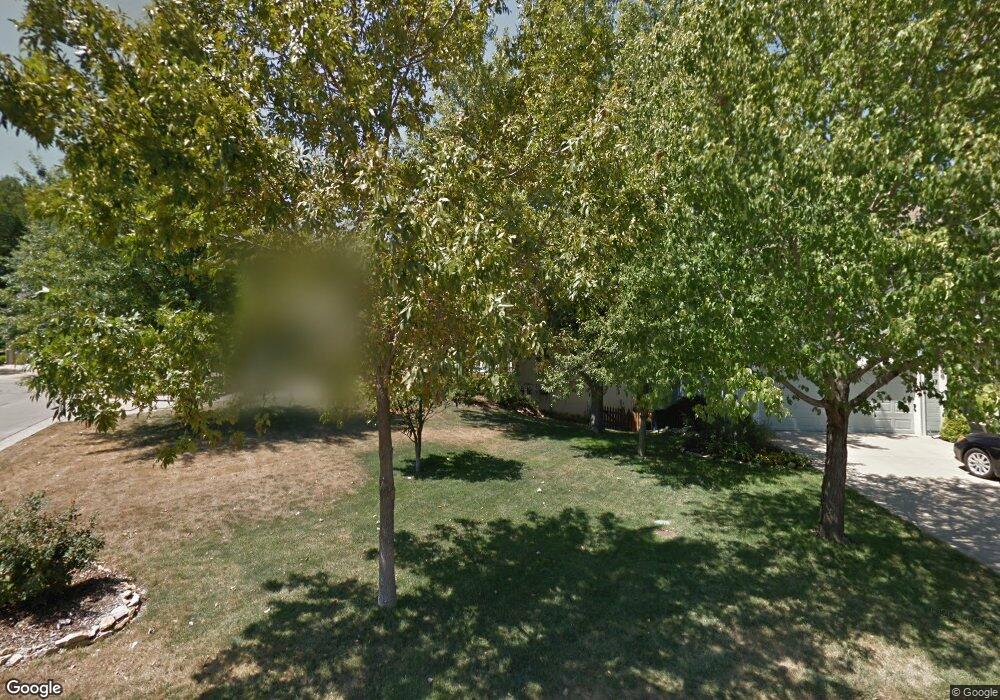 4904 Roundtree St, Shawnee, KS 66226 - photo 1