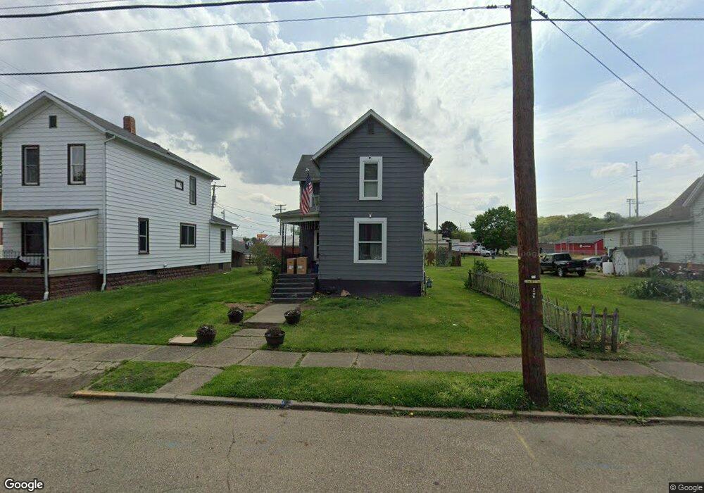 113 Walnut St, Coshocton, OH 43812 - photo 1