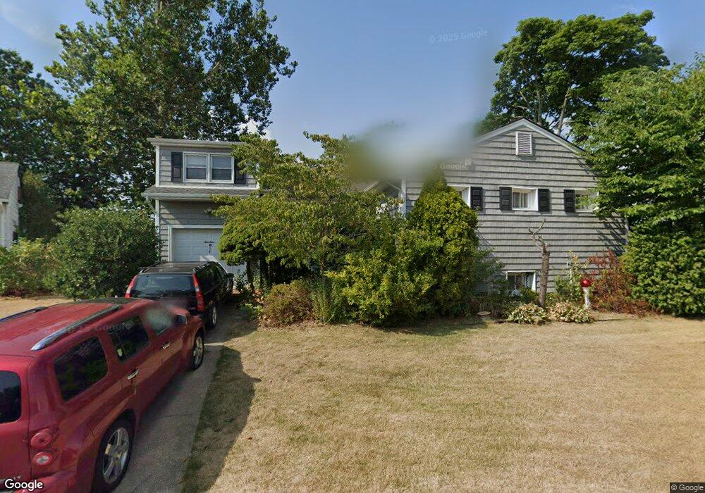 14 Bittersweet Ln, Valley Stream, NY 11581 - photo 1