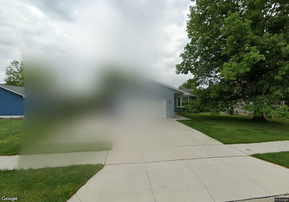 1723 Morris Ave NW, Cedar Rapids, IA 52405 - photo 1