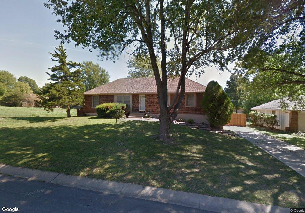 710 NW 11th St, Blue Springs, MO 64015 - photo 1