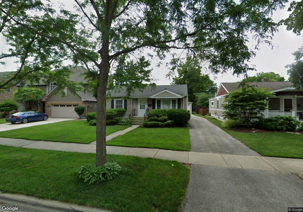 136 N Walnut St, Elmhurst, IL 60126 - photo 1