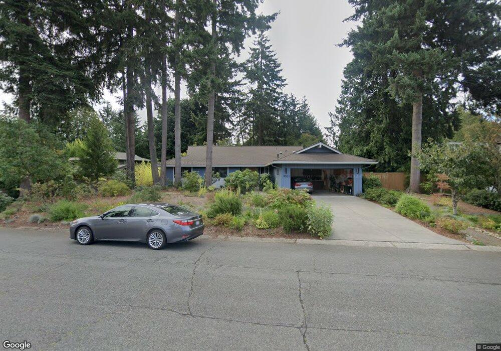 8521 SE 72nd St, Mercer Island, WA 98040 - photo 1