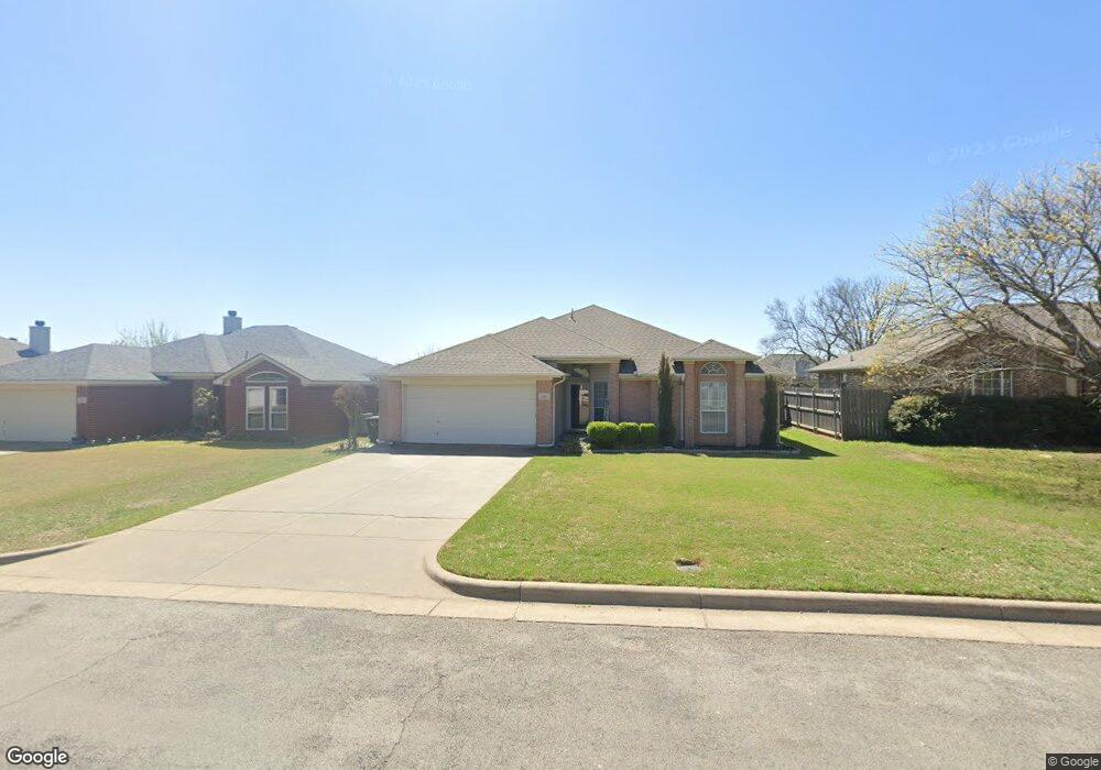 321 Preston Dr, Cleburne, TX 76033 - photo 1