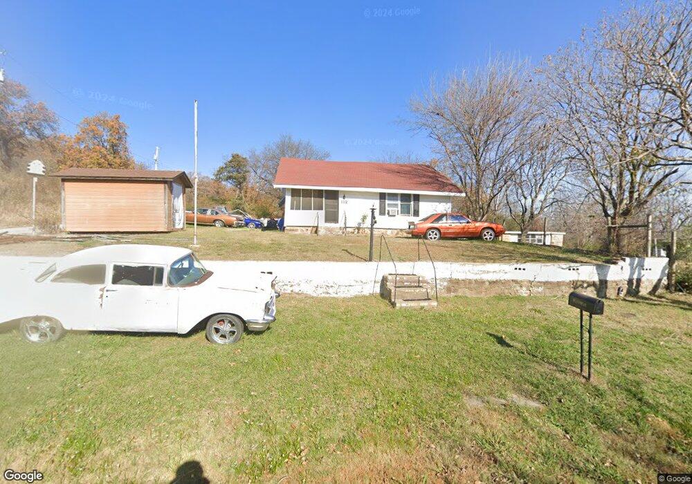 112 W Smith St, Henryetta, OK 74437 - photo 1