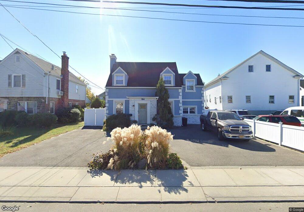 184 Foxhurst Rd, Oceanside, NY 11572 - photo 1