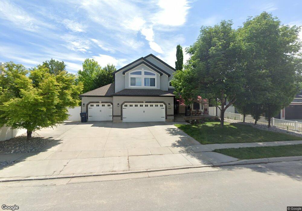 8365 S Stonefield Rd, Sandy, UT 84094 - photo 1