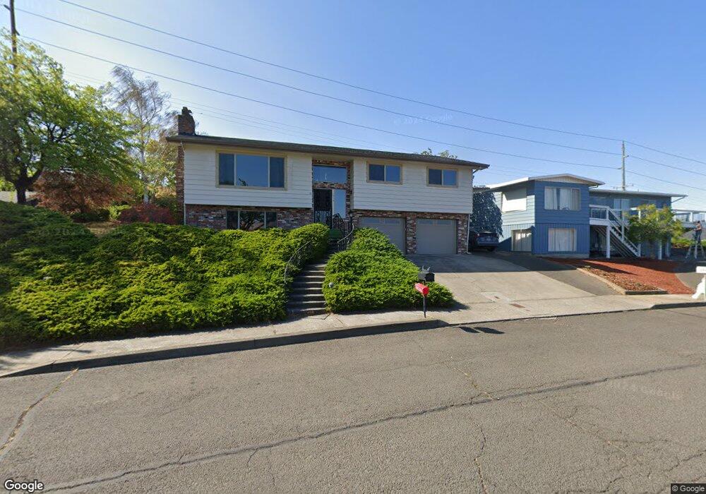 1514 E 21st St, the Dalles, OR 97058 - photo 1