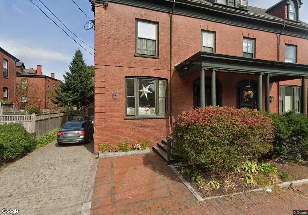 27 Storer St, Portland, ME 04102 - photo 1