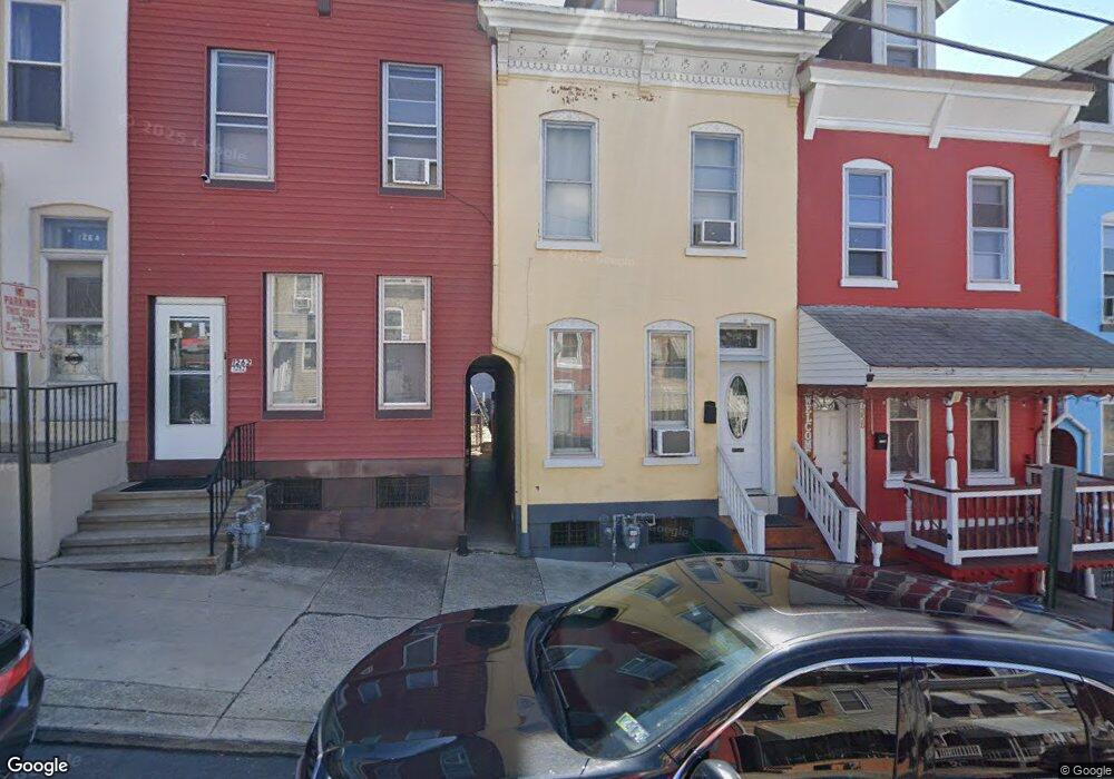 1260 Buttonwood St, Reading, PA 19604 - photo 1