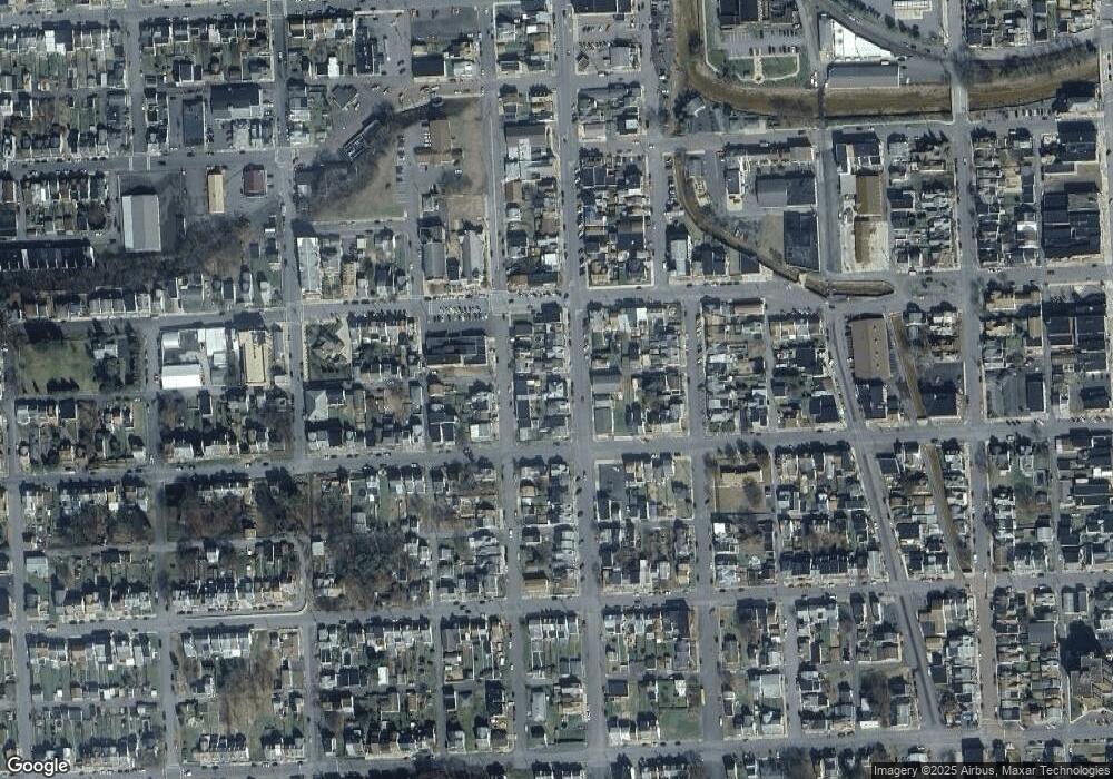 30 S 2nd St, Shamokin, PA 17872 - photo 1