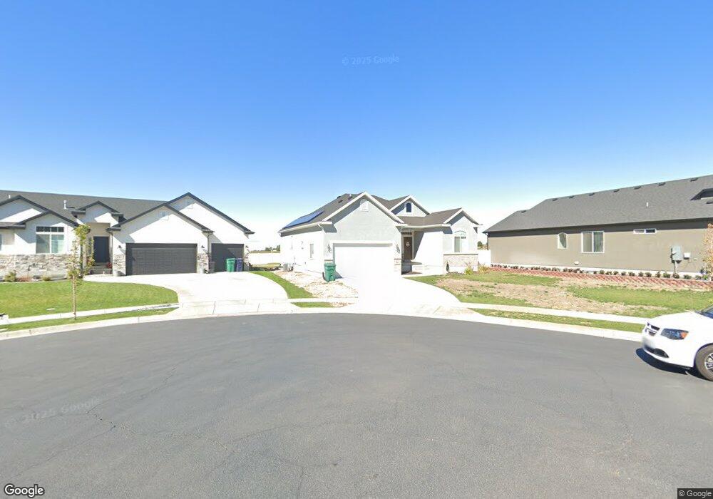 466 S Harmony Ct, Layton, UT 84041 - photo 1