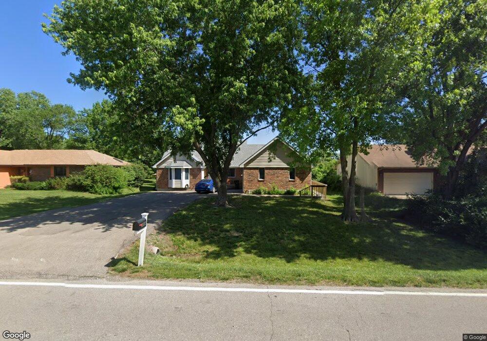 6934 SW 33rd St, Topeka, KS 66614 - photo 1