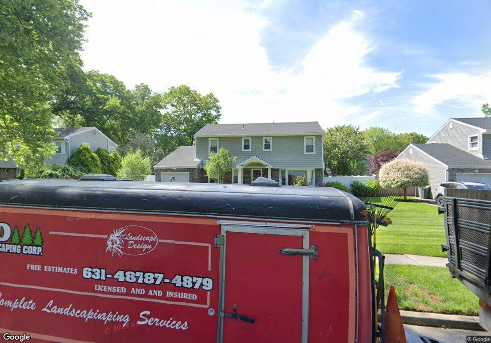 4 Arjay Ln, ComMacK, NY 11725 - photo 1