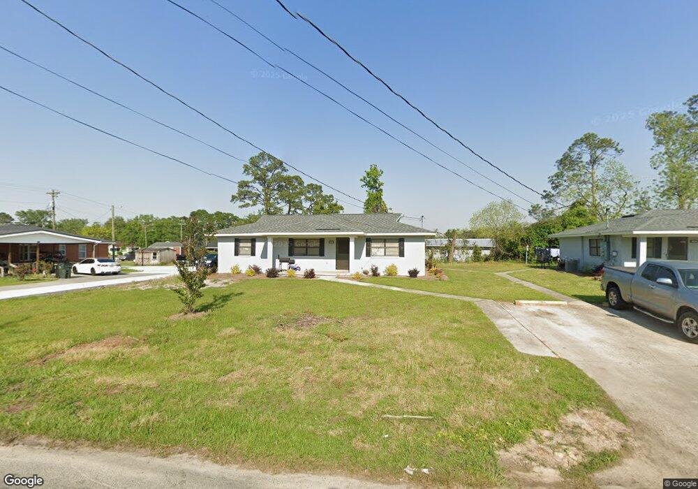 1002 Brooks Ave, Douglas, GA 31533 - photo 1