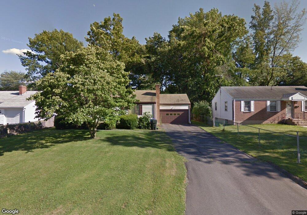 33 Woodmere Rd, Newington, CT 06111 - photo 1