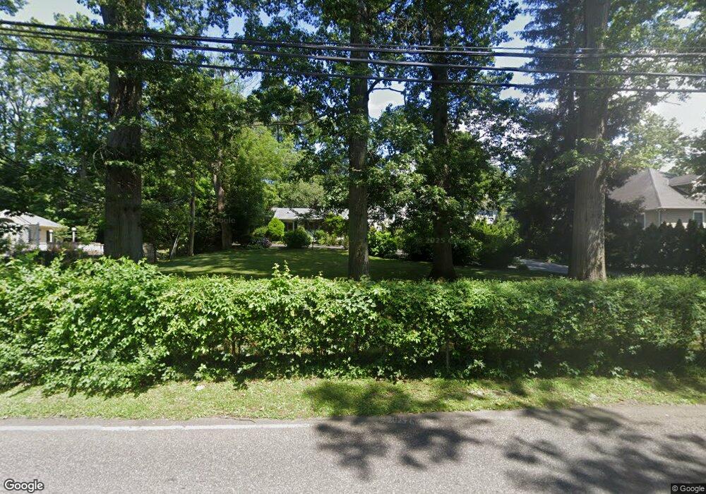 2000 Plandome Rd, Manhasset, NY 11030 - photo 1