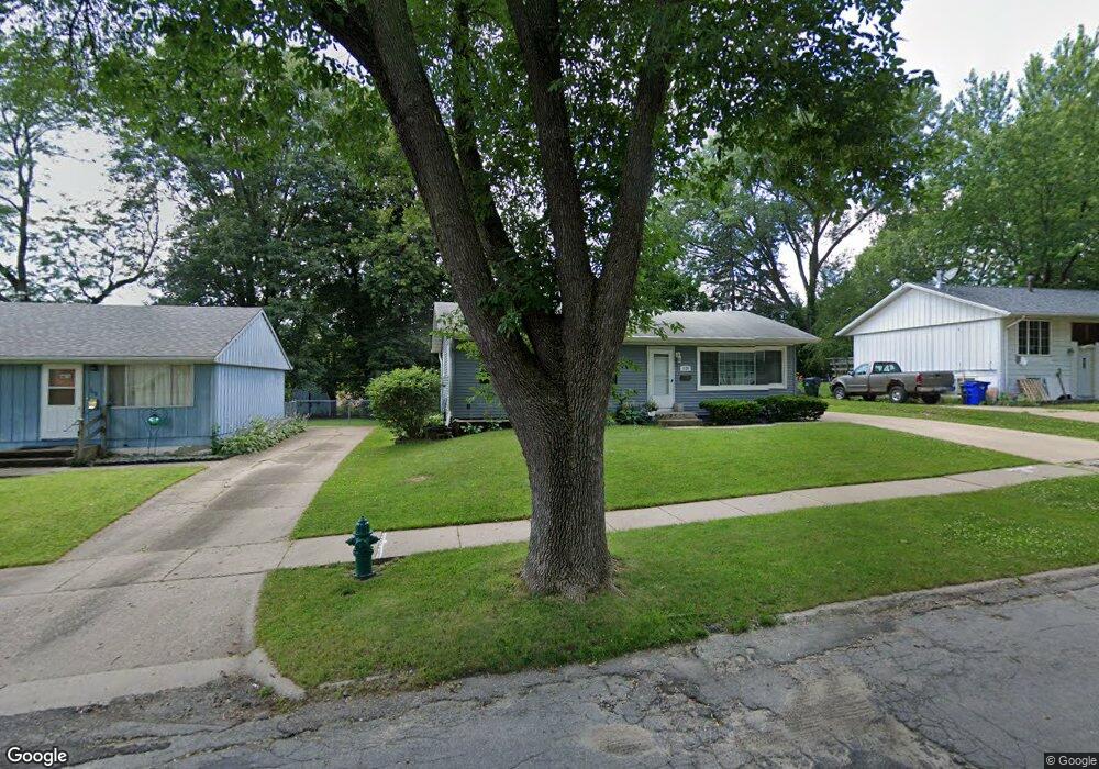 1124 Cheyenne Rd NW, Cedar Rapids, IA 52405 - photo 1