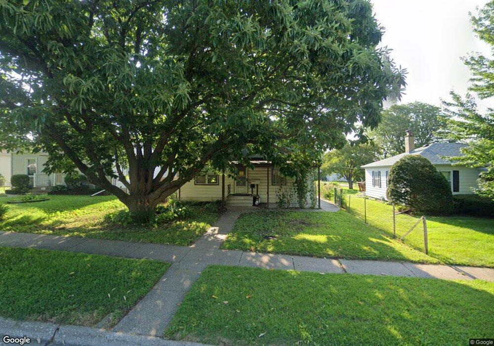 3815 N Sturdevant St, Davenport, IA 52806 - photo 1