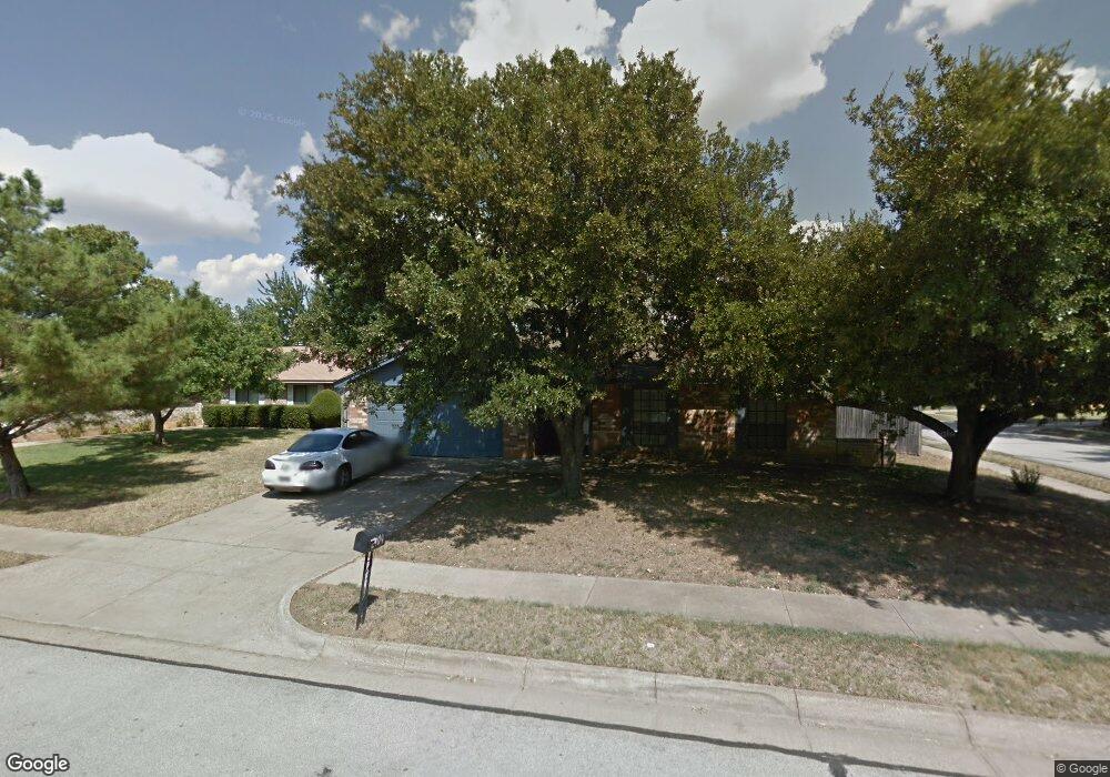 2904 Turtlerock Dr, Bedford, TX 76021 - photo 1