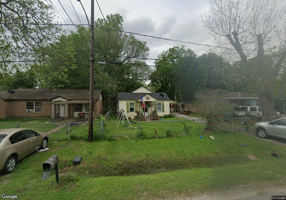 1918 Roxella St, Houston, TX 77093 - photo 1