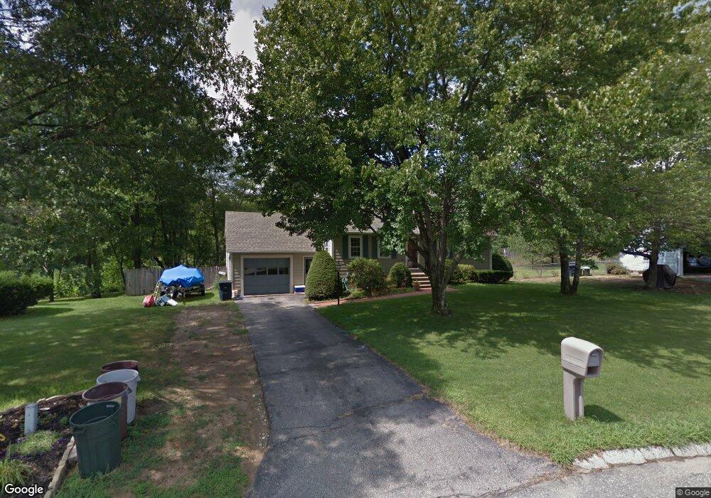 13 Juniper Ln, Nashua, NH 03063 - photo 1