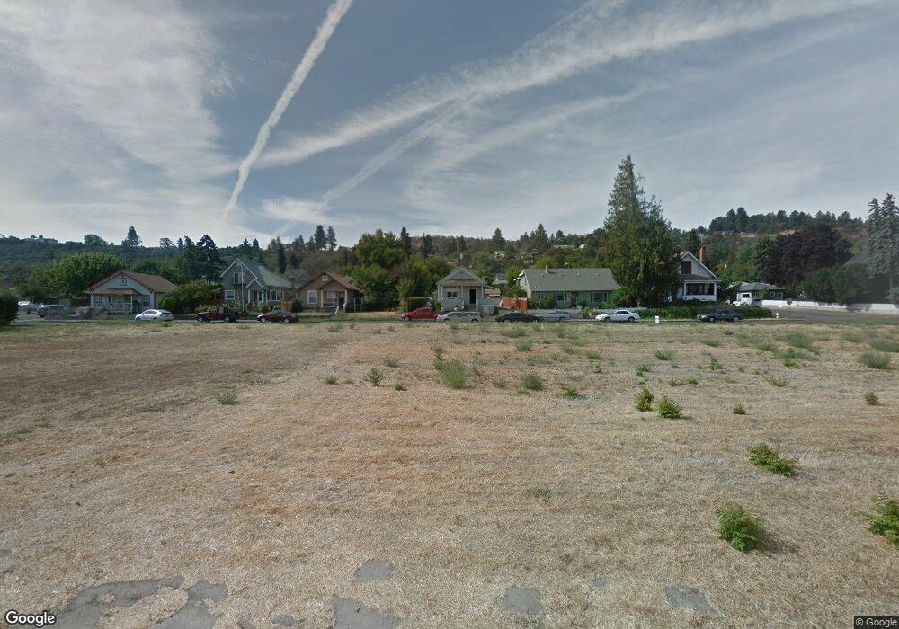 1110 Laughlin St, the Dalles, OR 97058 - photo 1