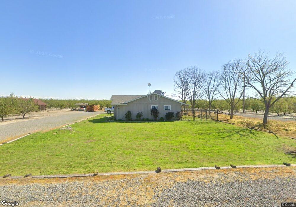 673 S 5th Ave, Kingsburg, CA 93631 - photo 1