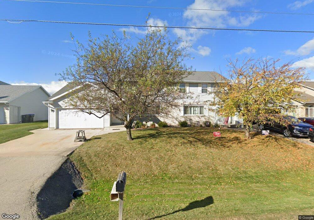 N289 Pinecrest Blvd, Appleton, WI 54915 - photo 1