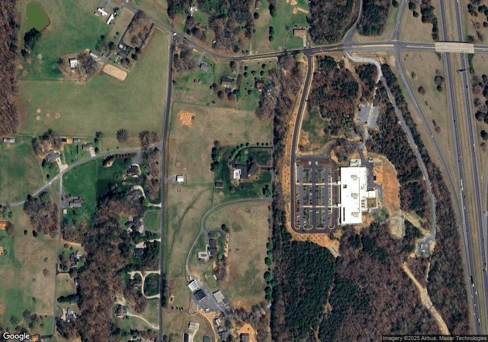 2329 Country Ln, Asheboro, NC 27205 - photo 1