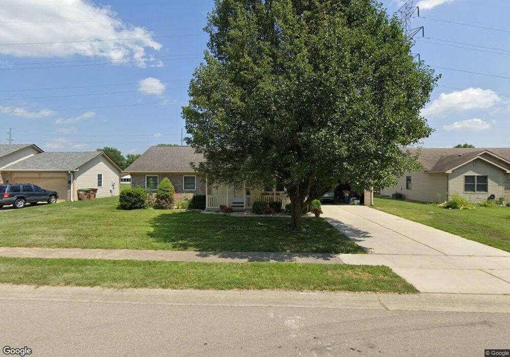 2945 Fox Ridge Dr, Columbus, IN 47203 - photo 1