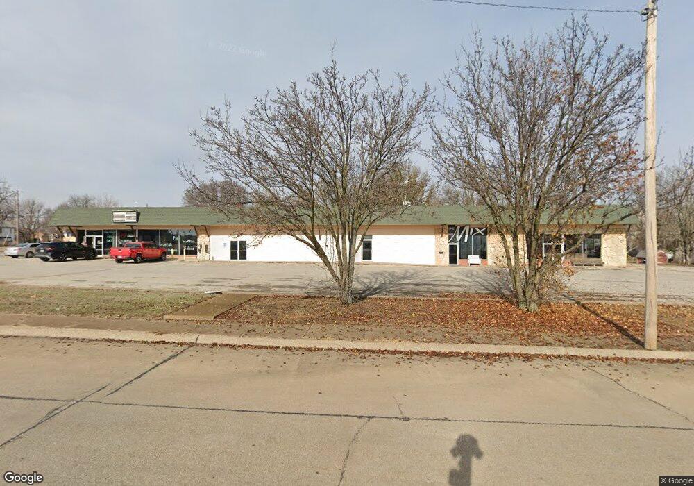 1831 Crawford Ave, Parsons, KS 67357 - photo 1