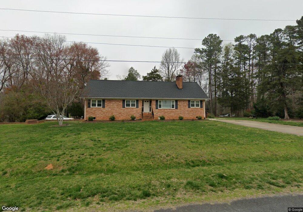 23 N Hillcrest Rd, Siler City, NC 27344 - photo 1