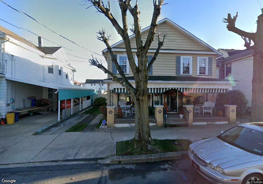 31 W Ridge St, Nanticoke, PA 18634 - photo 1