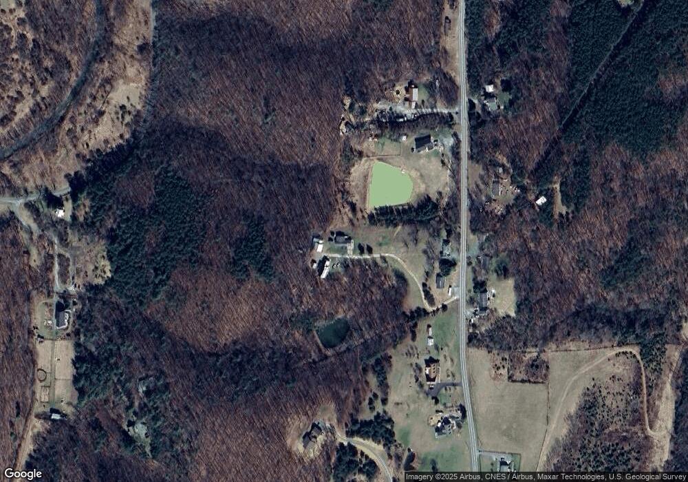 120 Tj Ln, Berkeley Springs, WV 25411 - photo 1