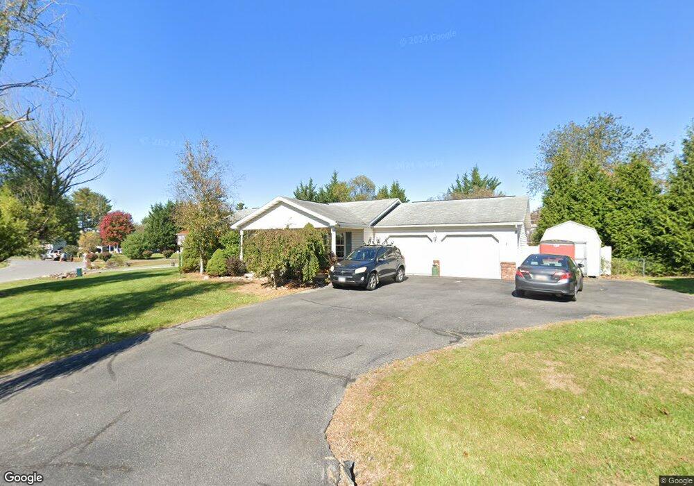 10632 Greenwich Dr, Williamsport, MD 21795 - photo 1