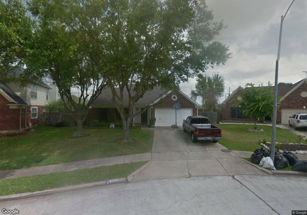 5003 Spring Circle Dr, Pearland, TX 77584 - photo 1